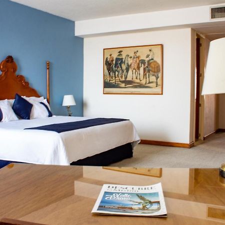 Mision Guadalajara Centro Historico Hotel Ngoại thất bức ảnh