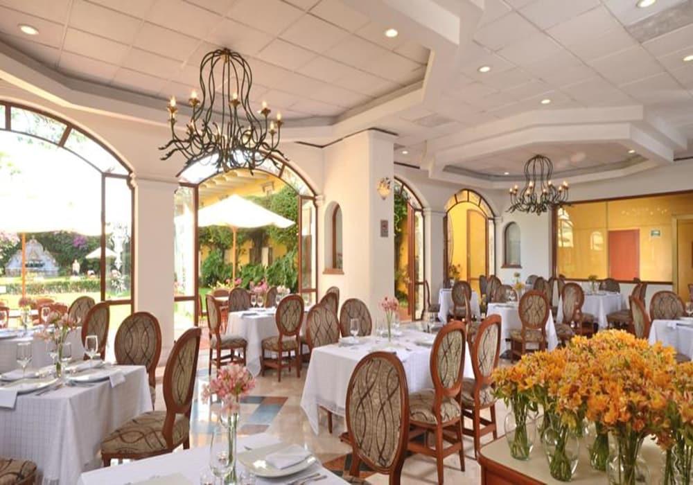 Mision Guadalajara Centro Historico Hotel Ngoại thất bức ảnh
