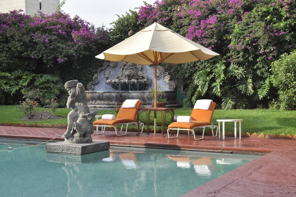Mision Guadalajara Centro Historico Hotel Ngoại thất bức ảnh