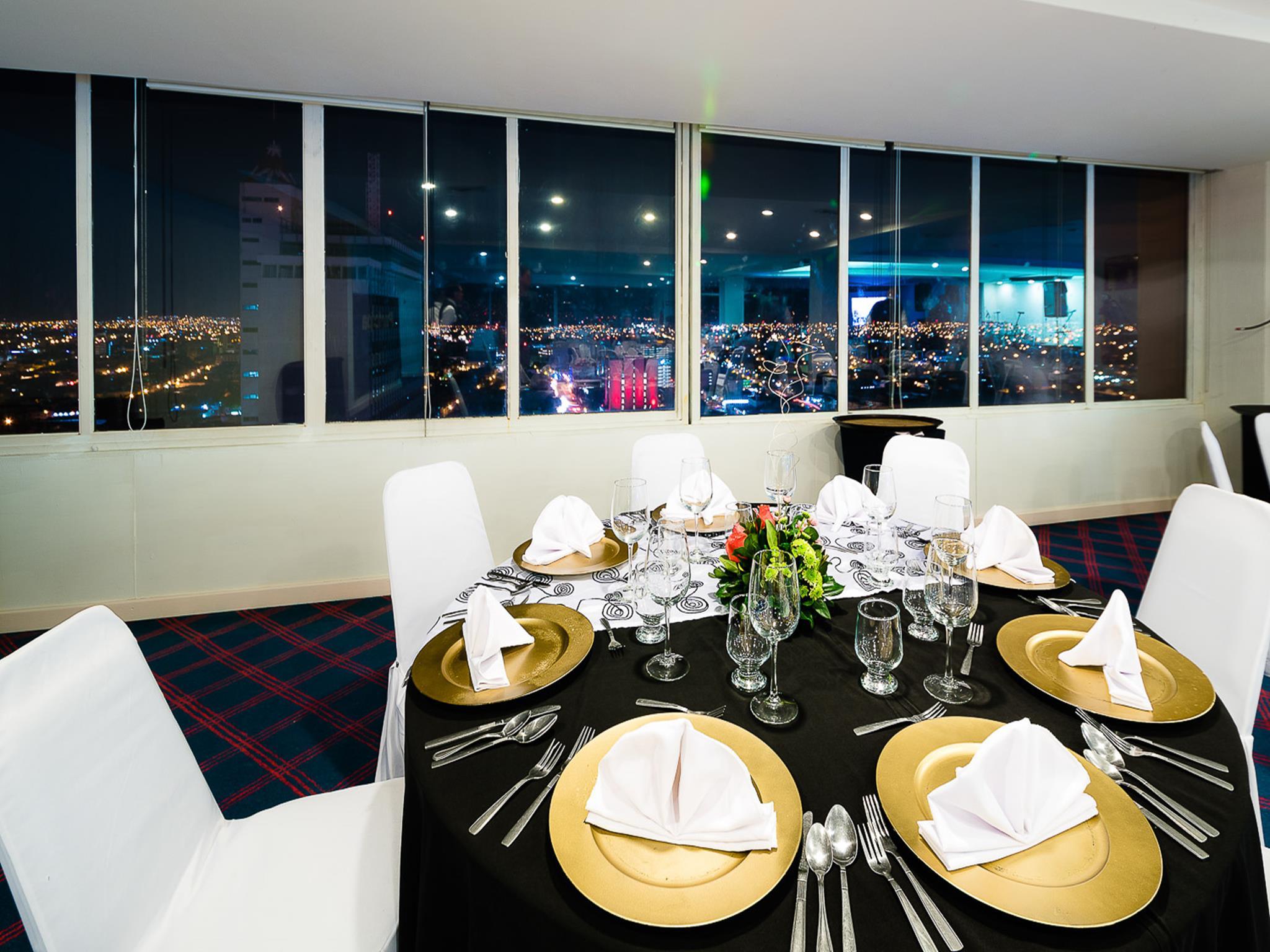 Mision Guadalajara Centro Historico Hotel Ngoại thất bức ảnh