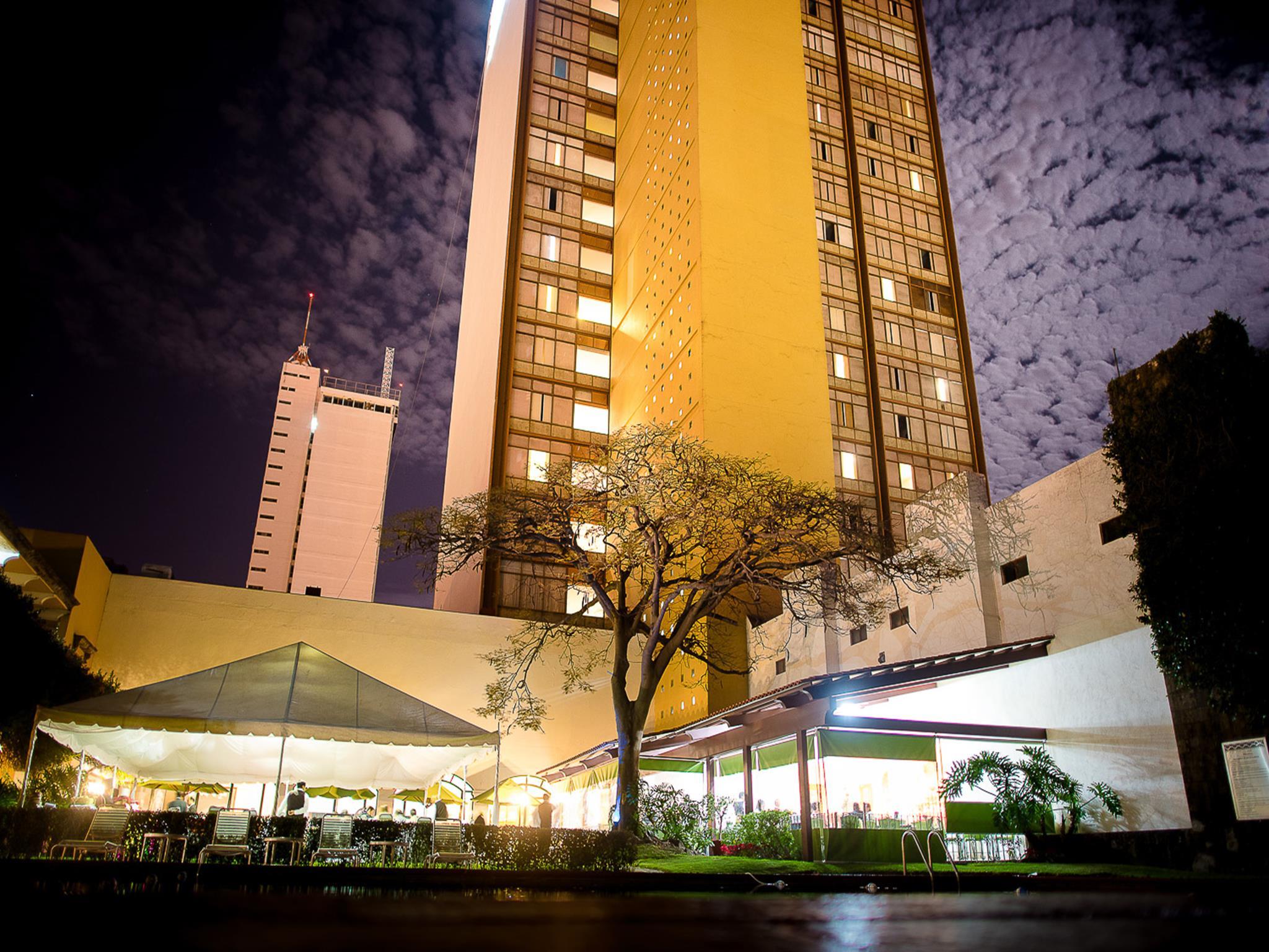 Mision Guadalajara Centro Historico Hotel Ngoại thất bức ảnh