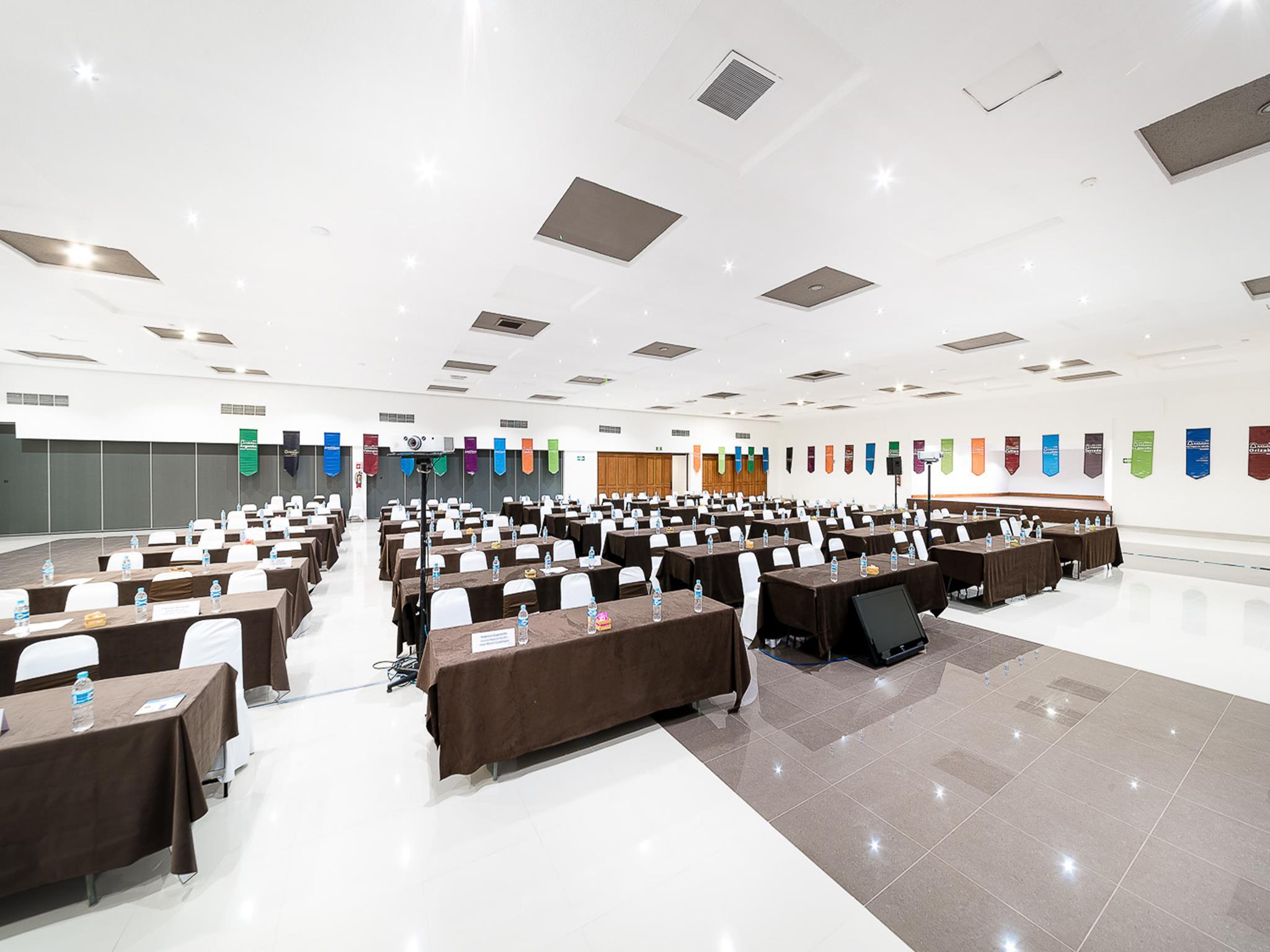 Mision Guadalajara Centro Historico Hotel Ngoại thất bức ảnh